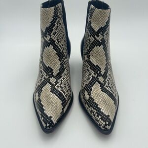 LINEA PAOLO VU-SZ 9M-Chelsea Snake Print Pointed Toe Bootie Cream Black Leather